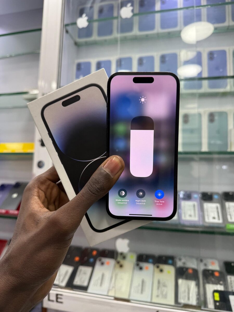 14 pro 128go écran changer