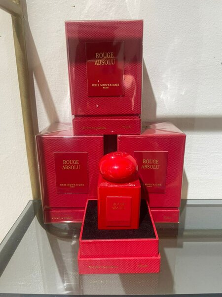 Parfums Élégants et Envoûtants