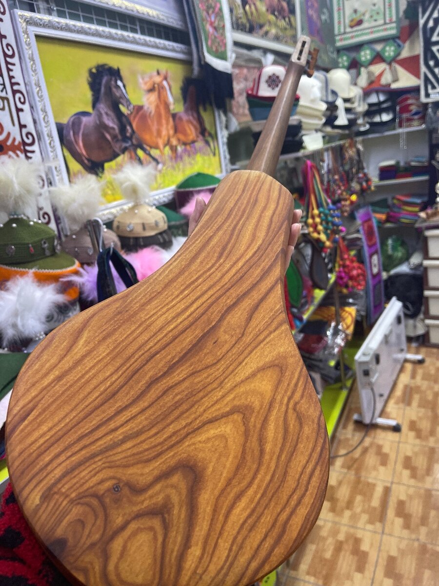 ОРУК КОМУЗ КАРАГАЙ КОМУЗ