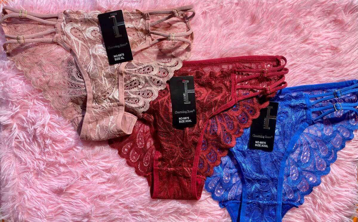 Ensemble de culottes dentelle colorée