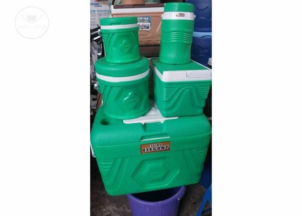 5 in 1 ice chest set