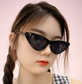 Cat eye sunglasses black