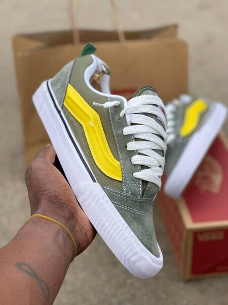 Chaussures basses en toile