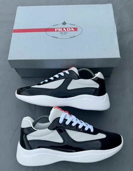 Baskets Prada Modernes
