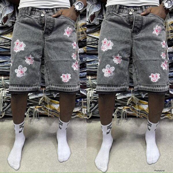 Shorts en jean à motifs fleuris