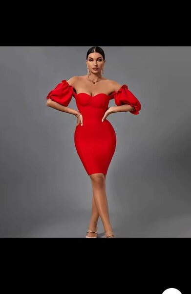 Robe élégante rouge femme