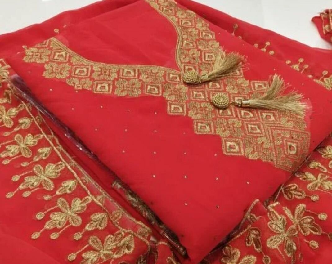Ladies suit