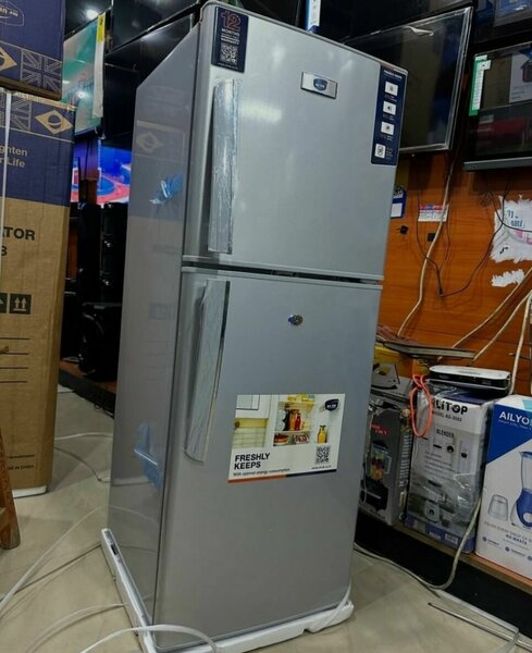 UK REFRIGERATOR LITA 189L