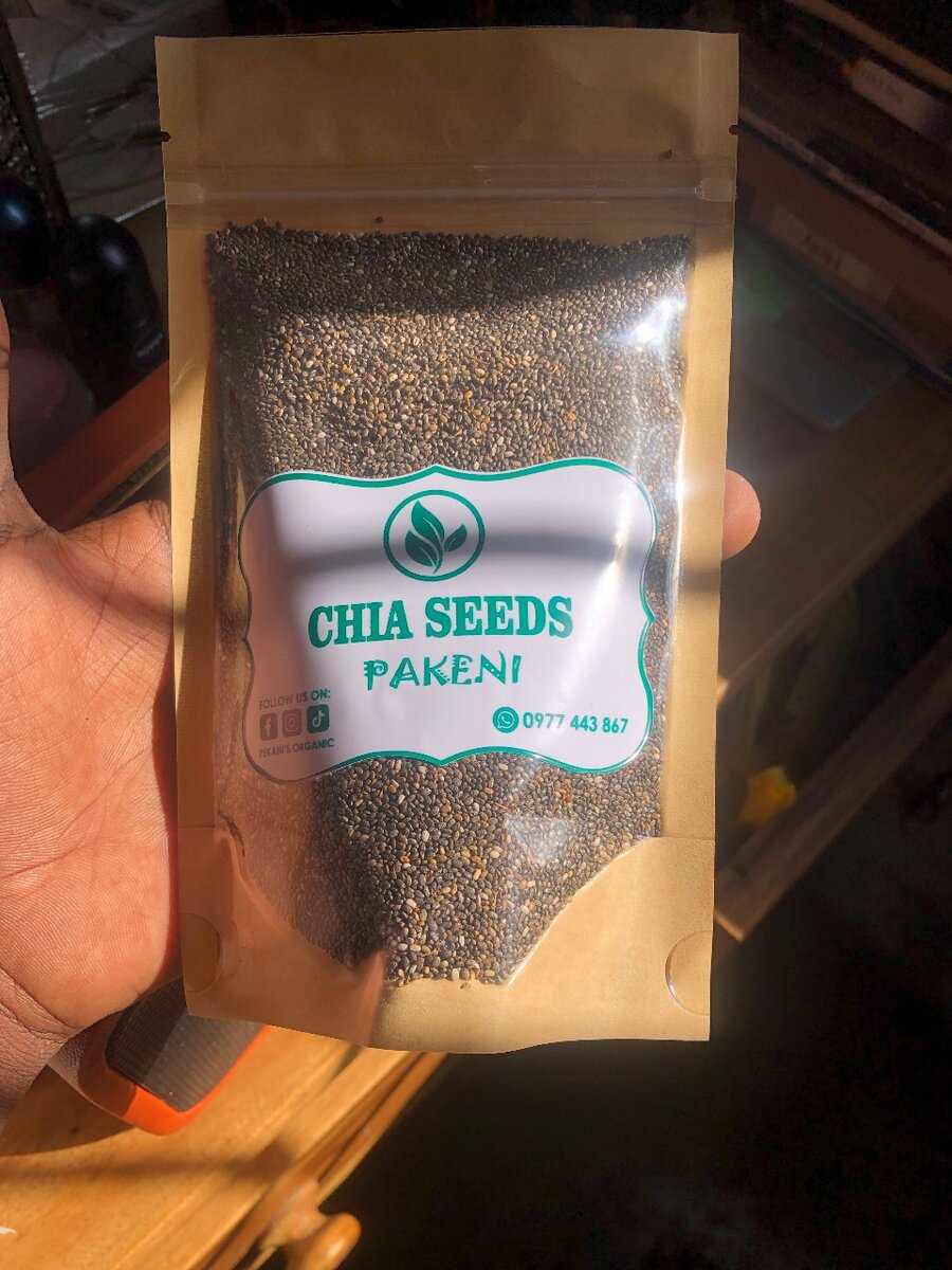 Chia seeds , fenugreek seeds