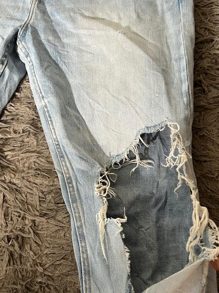 Zara Jeans déchirés stylés