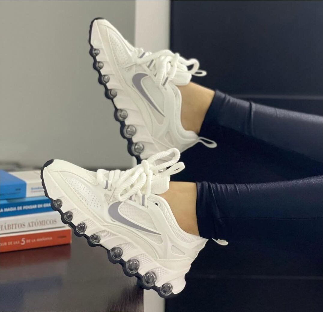 Baskets blanches à bulles