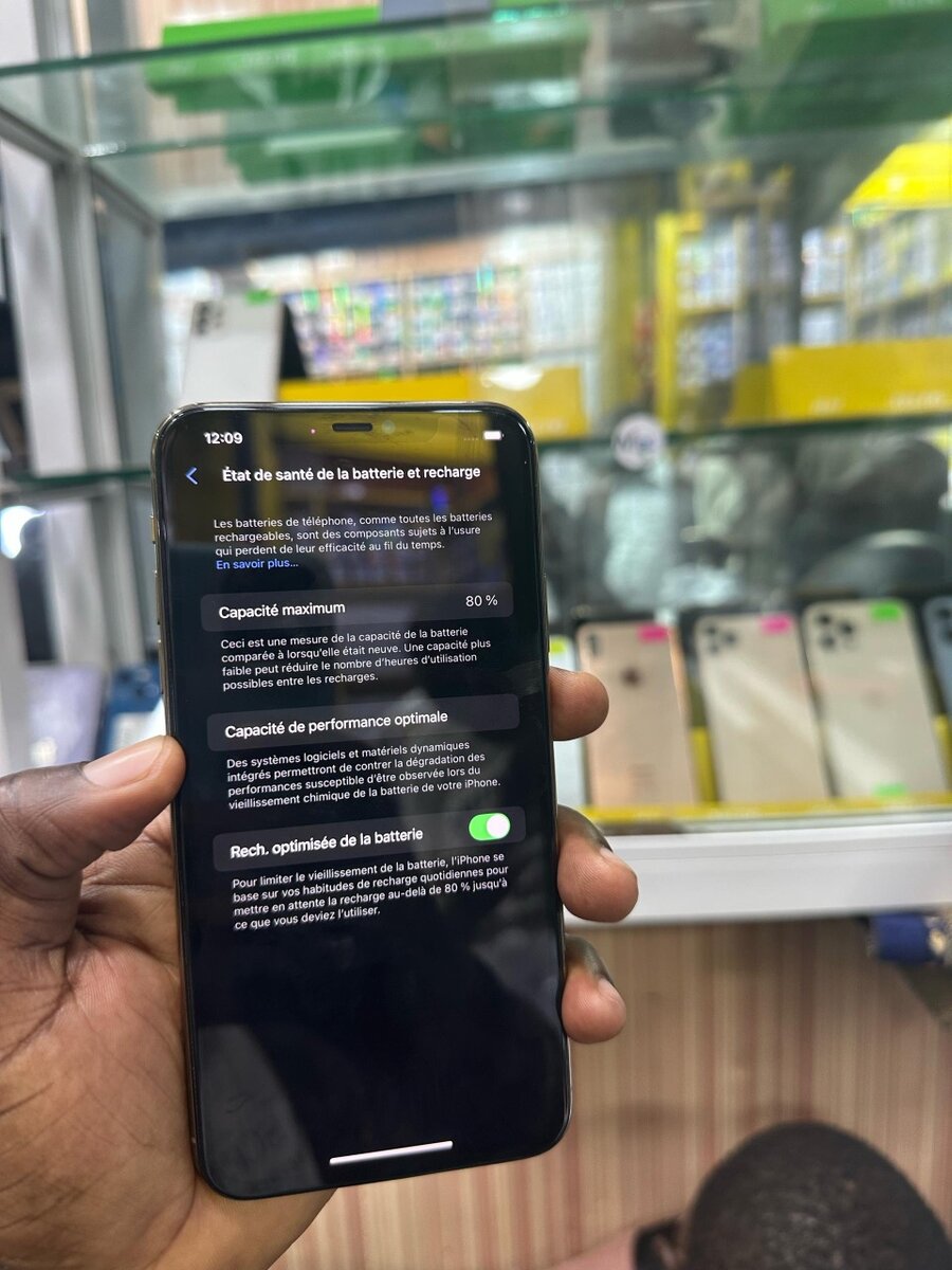 11 pro max tout est dorigine