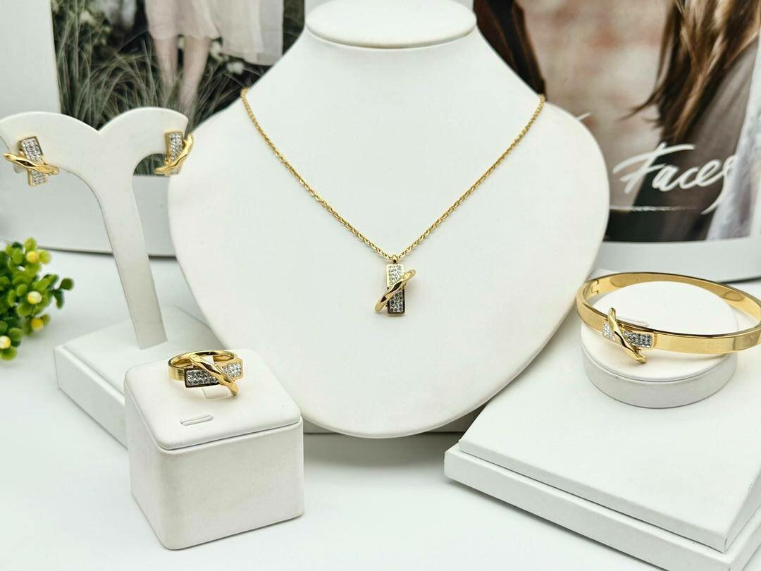 Complet bijou très Bonne qualité