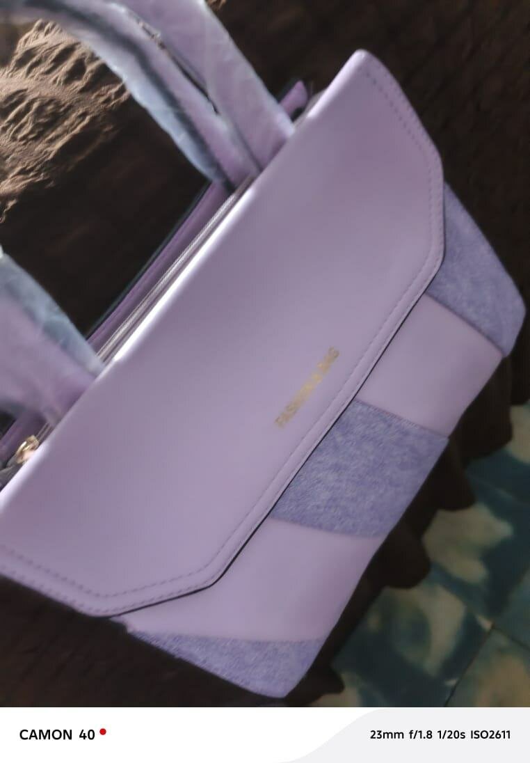 Sac bandoulière en cuir violet