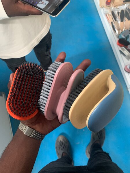 Wave brush