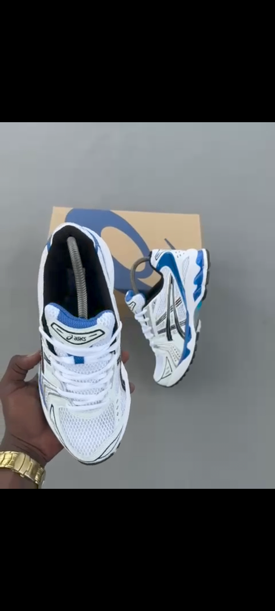 Basket a-asics authentiques