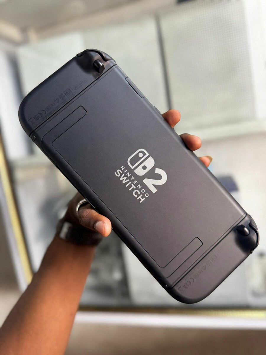 Nintendo Switch 2 + 7 jeux