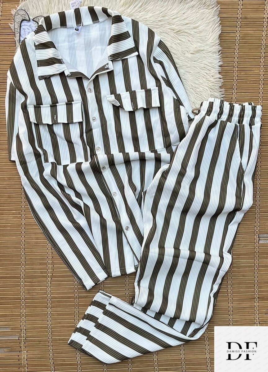 Pyjama rayé confortable