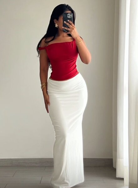 Top élégante et jupe