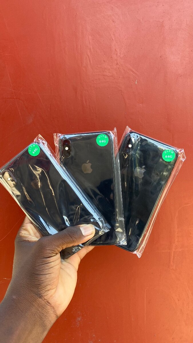 iPhone X  64gb  Fully functional