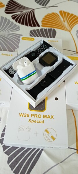 MONTRE CONNECTÉE +AIRPOD PRO