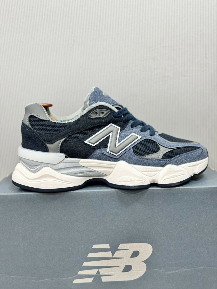 NEW BALANCE 9060 Indigo ( avec le carton)