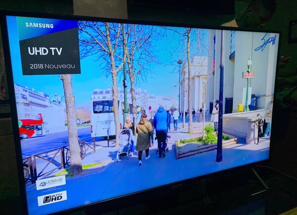 Téléviseur UHD Samsung 4K 43