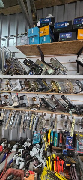 Замки,ручки любых видов