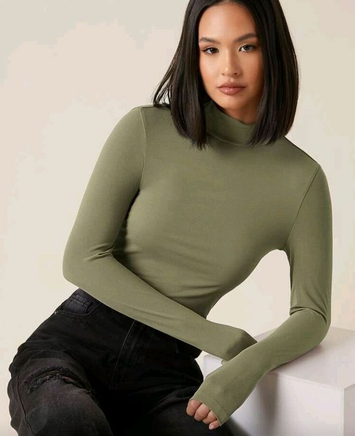 T-shirt col roulé pour femme