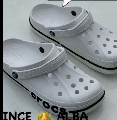 Chaussures classiques de rue d'été avec des trous Crocs. Taille 40-45.