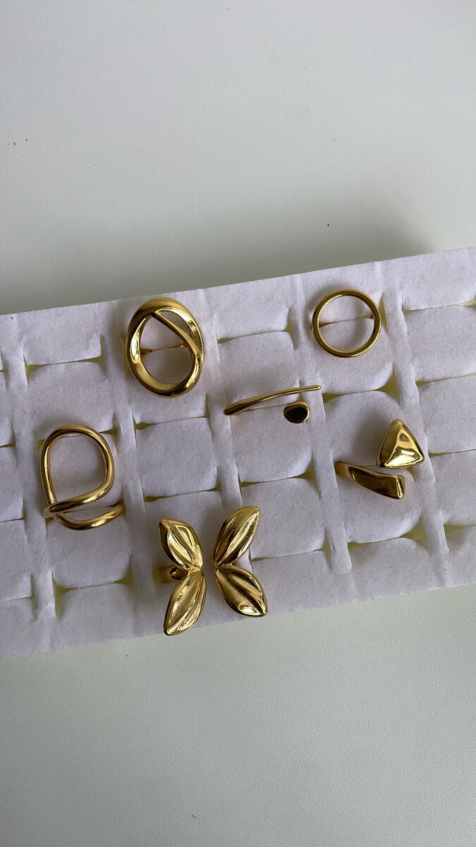 Collier élégant, et Bague