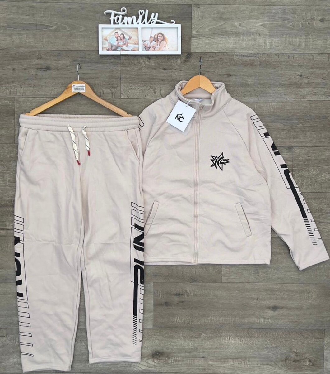 Survêtement sportif beige