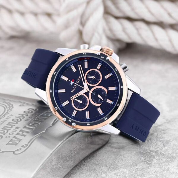 TOMMY HILFIGER