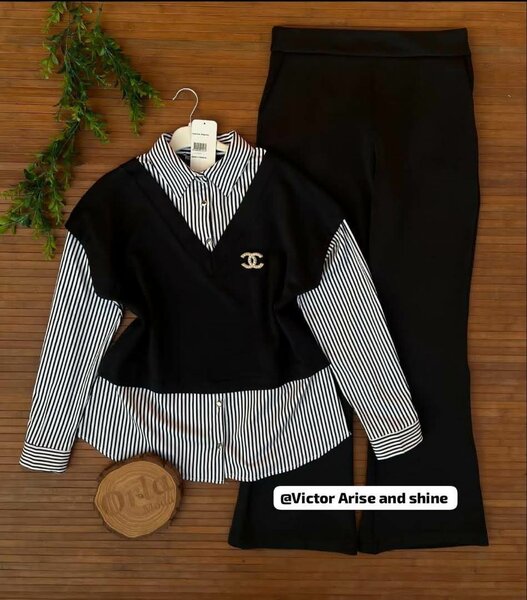 Tenue élégante rayée noire