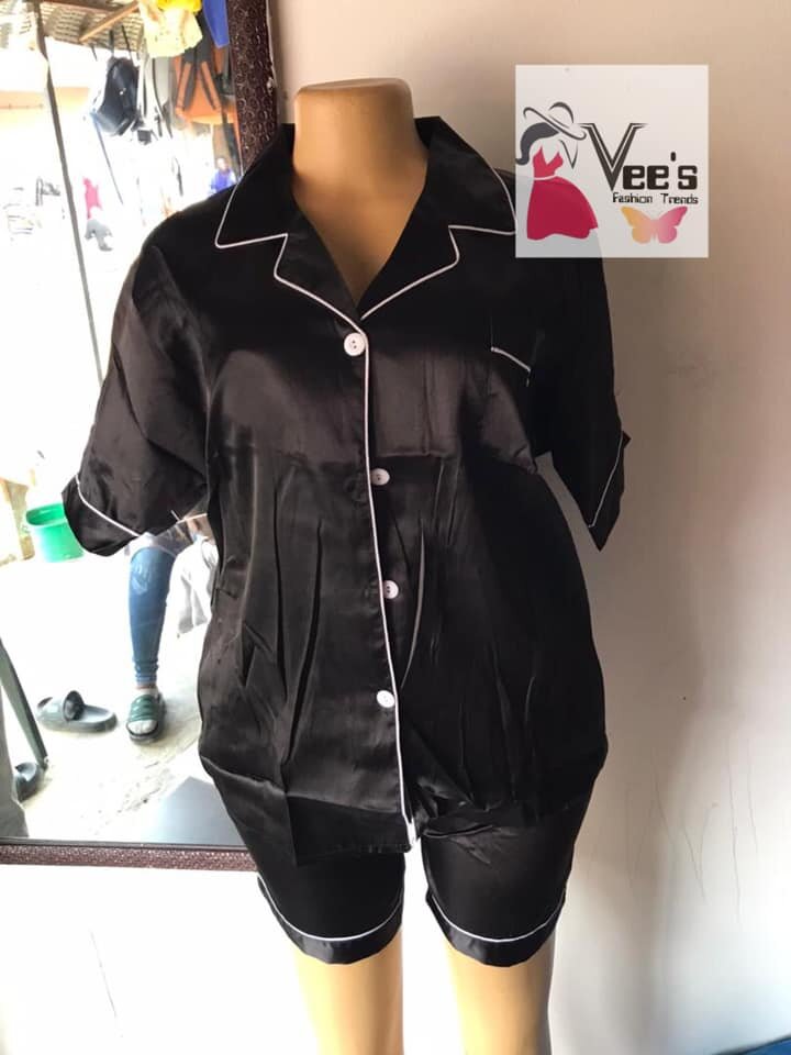 Women's black pajamas, shorts and a short-sleeve shirt