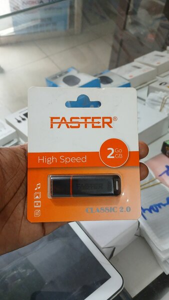 FASTER 2GB USB Flash Drive