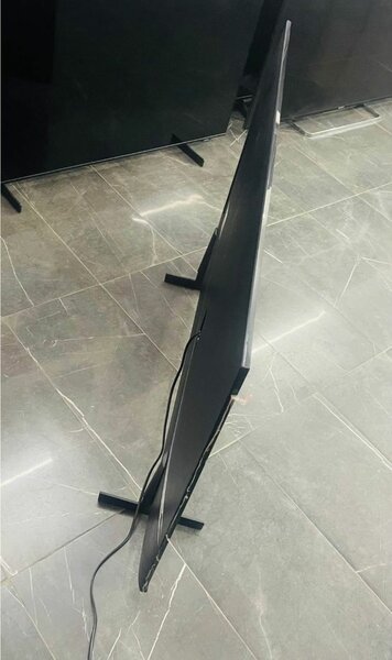 Téléviseur LED 4K Ultra-HD