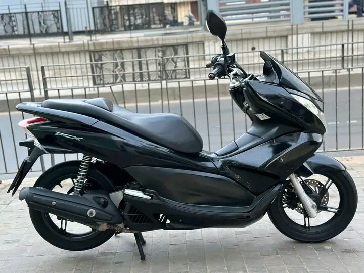 Scooter Honda PCX noir
