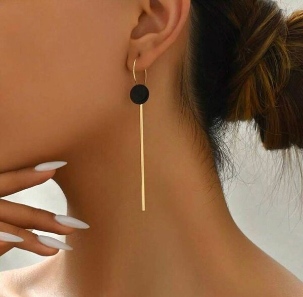 Boucles d'oreilles modernes