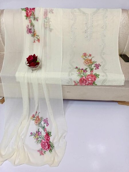Chiffon suit