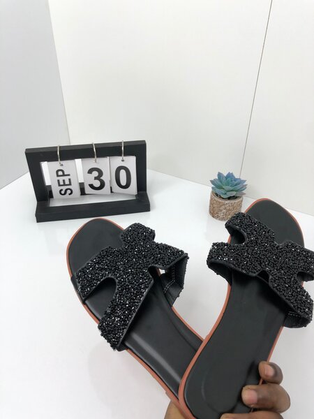 Quality crystal Hermes slippers