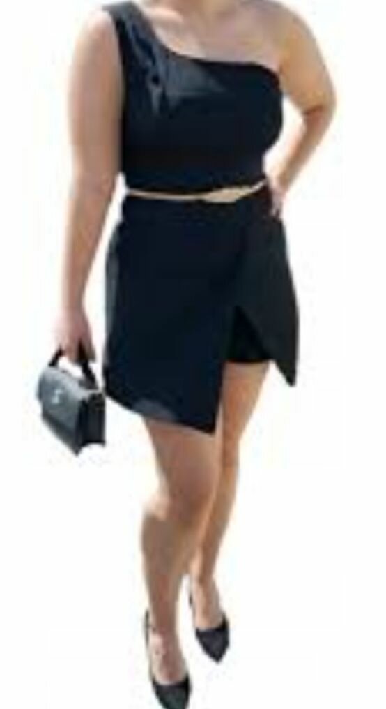 Robe dorée élégante plissée