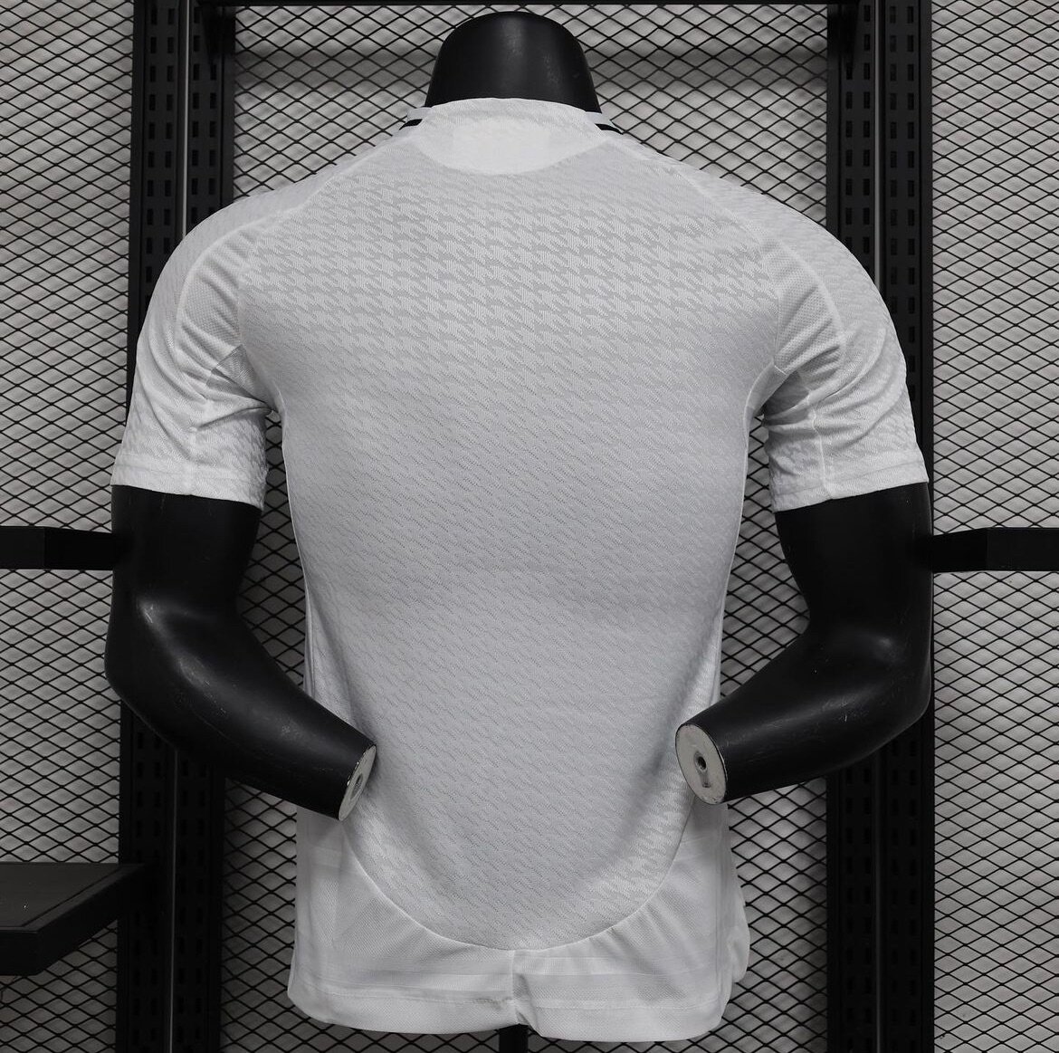 MAILLOT DOMICILE REAL MADRID 24/25 AUTHENTIQUE