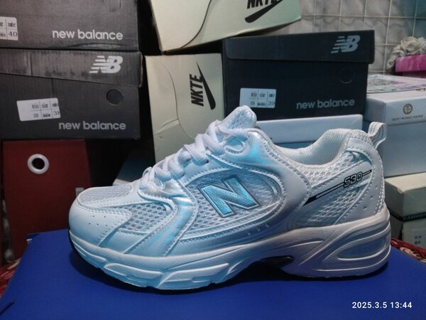 New Balance 530