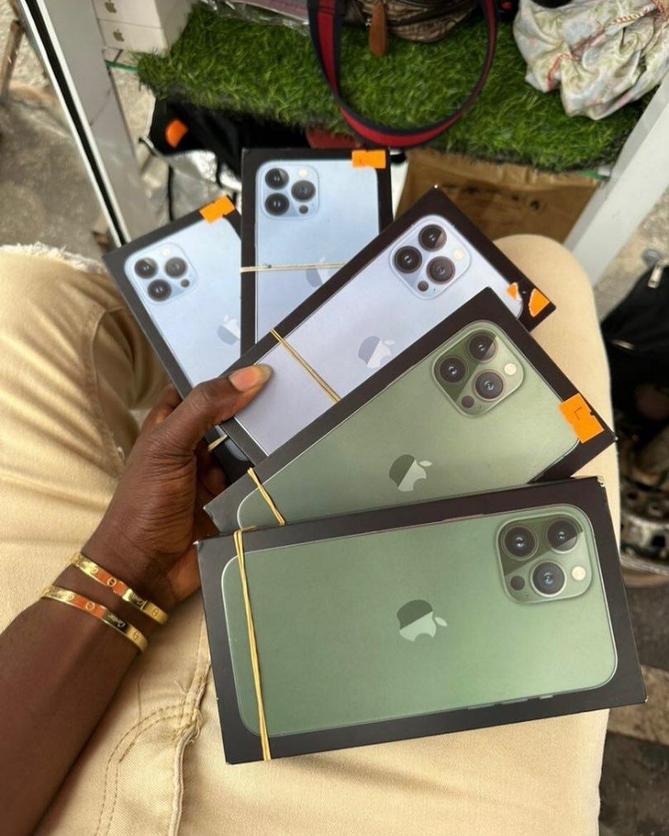 Iphone 11 pro max,64gig and 256gig