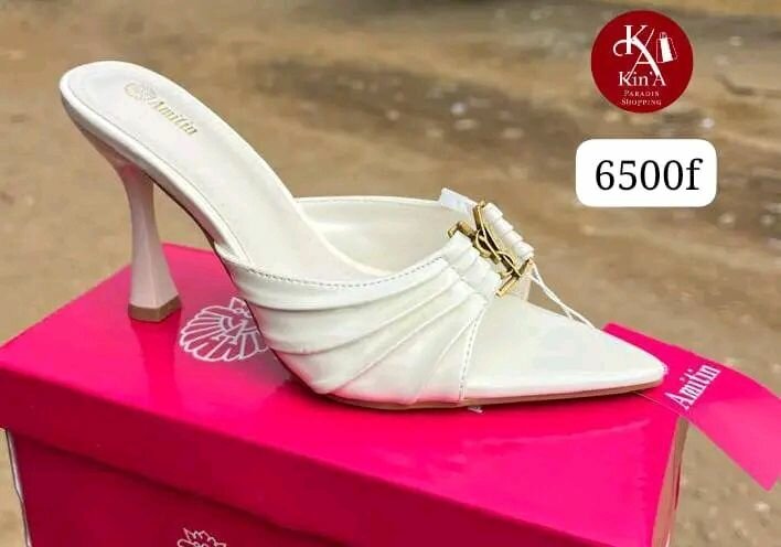 Sandales à talon élégantes