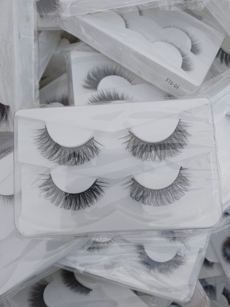 Faux cils volumineux 3D