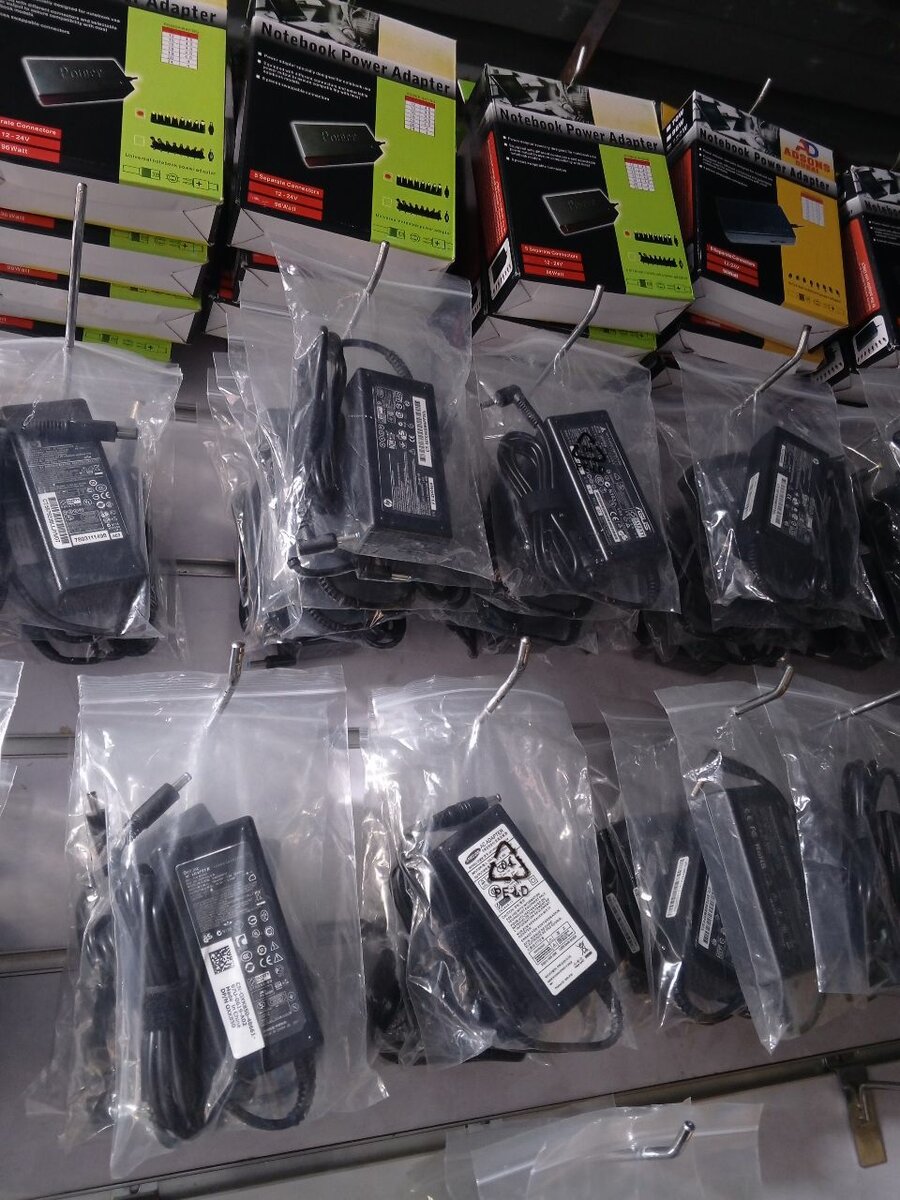 All kinds of laptops power pack available