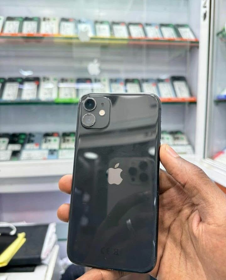 iPhone 11 Noir 64 Go