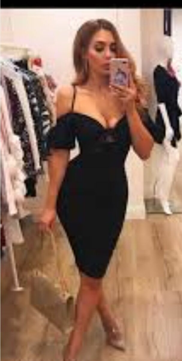 Robe Noire Élégante Soirée